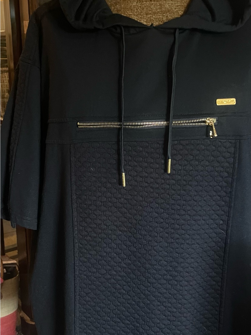 Black Quilted "Makobi" Sz 3x Hoodie With Gold Zip Detail